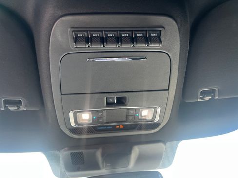 Used 2022 Ford F150 Raptor w/ Raptor 37 Performance Package AWD/4WD image 32