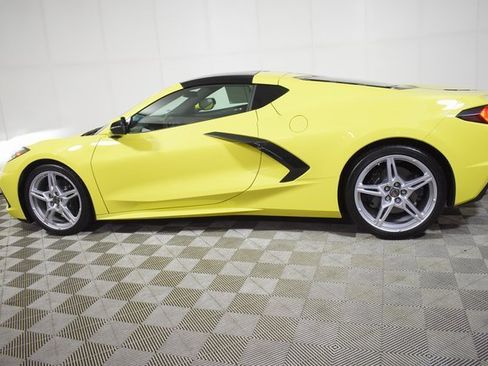 Used 2020 Chevrolet Corvette Stingray Coupe image 3