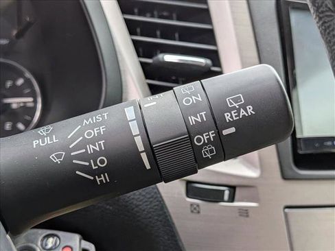 Used 2012 Subaru Outback 3.6R Limited image 9