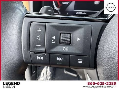 Used 2023 Nissan Rogue Platinum w/ Platinum Premium Package AWD/4WD image 23