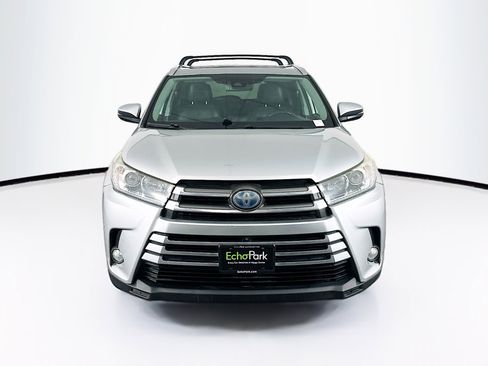 Used 2018 Toyota Highlander Limited Platinum AWD/4WD image 2