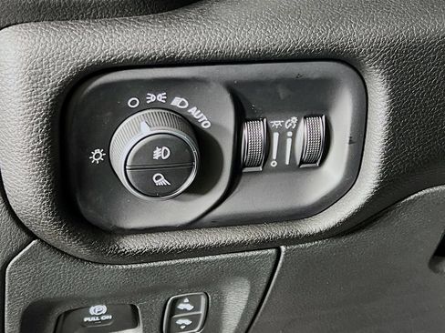 Used 2026 RAM 1500 Big Horn AWD/4WD image 10
