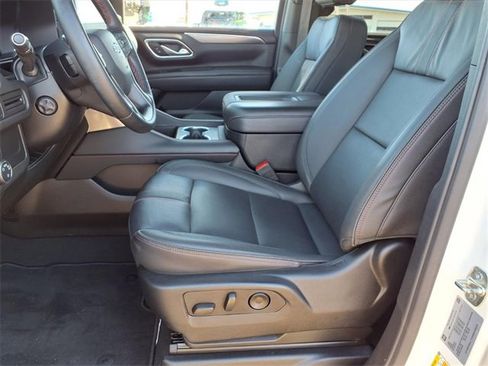 Used 2024 Chevrolet Suburban RST w/ Sport Performance Package image 8