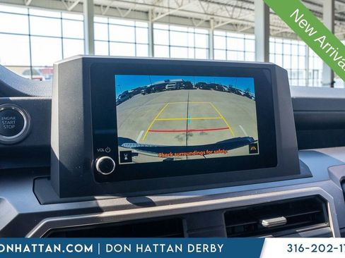 Used 2025 Toyota 4Runner SR5 image 8