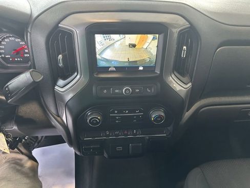 Used 2019 Chevrolet Silverado 1500 Custom Trail Boss w/ Custom Convenience Package image 10