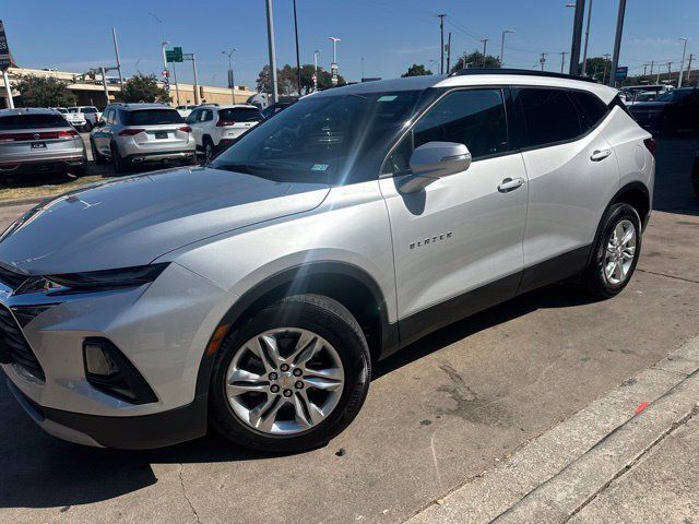 Used 2020 Chevrolet Blazer LT FWD image 2