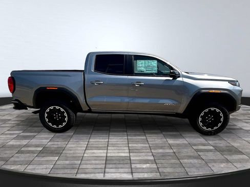New 2026 GMC Canyon AT4 AWD/4WD image 17