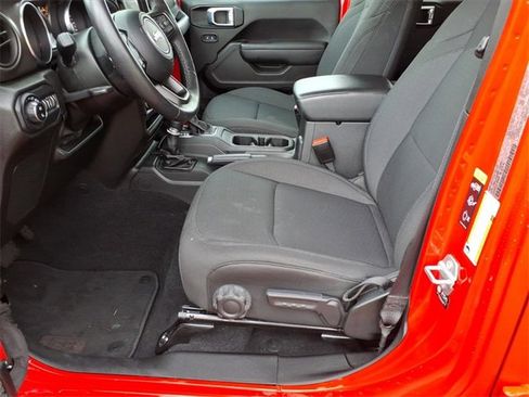 Used 2022 Jeep Gladiator Sport image 11
