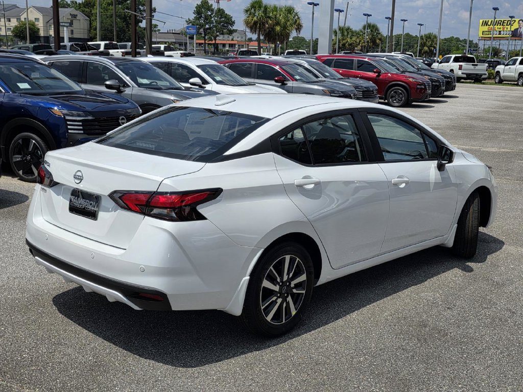 New 2025 Nissan Versa SV w/ Trunk Package FWD image 7