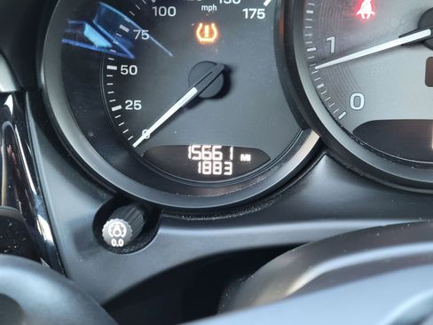 Certified 2024 Porsche Macan S image 16