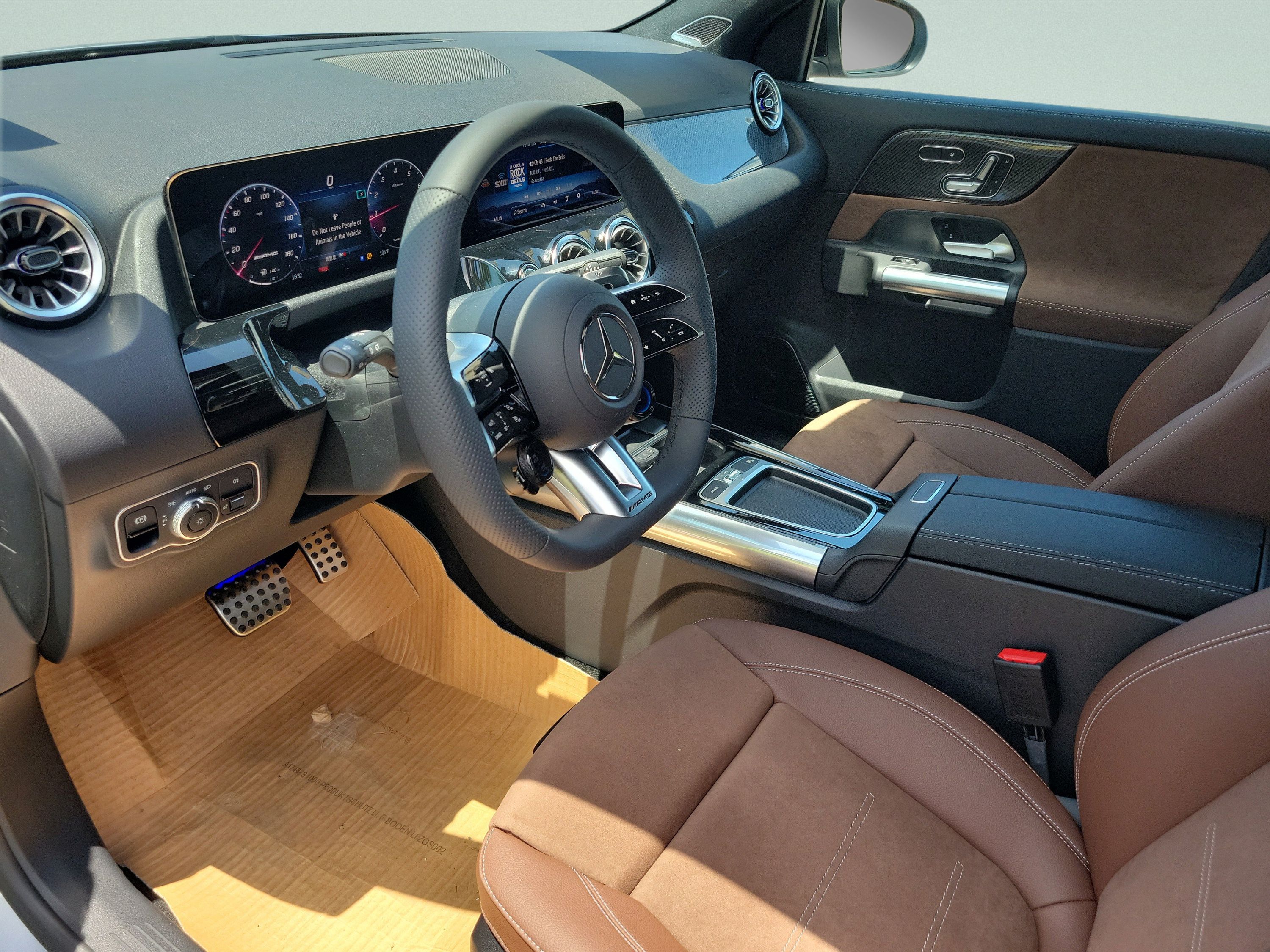 New 2026 Mercedes-Benz GLA 35 AMG 4MATIC image 19