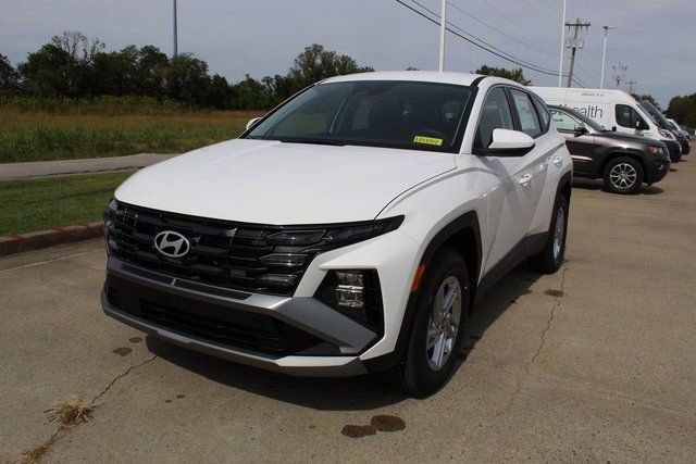 Used 2026 Hyundai Tucson SE AWD/4WD image 1