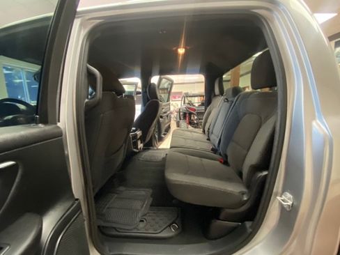 Used 2022 RAM 1500 Big Horn RWD image 16