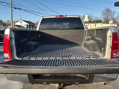 Used 2010 GMC Sierra 2500 SLT w/ SLT Convenience Package image 7