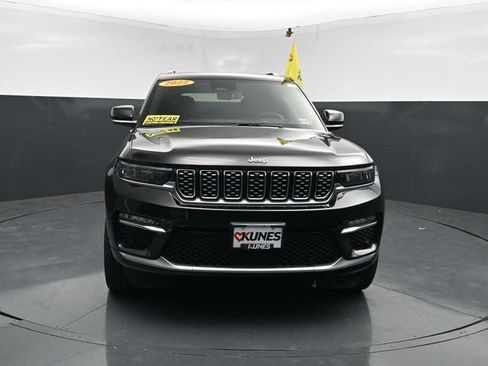 Used 2022 Jeep Grand Cherokee Summit AWD/4WD image 2