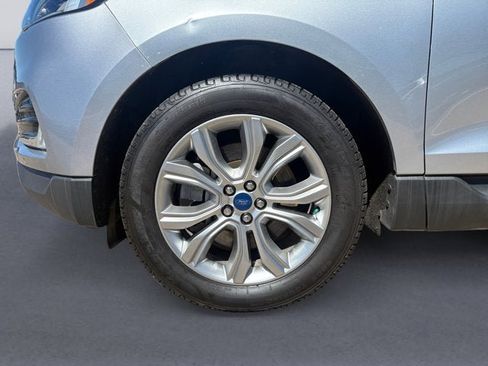 Used 2022 Ford Edge Titanium w/ Equipment Group 301A AWD/4WD image 14