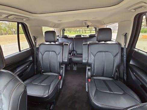 Used 2020 Ford Expedition Platinum image 23