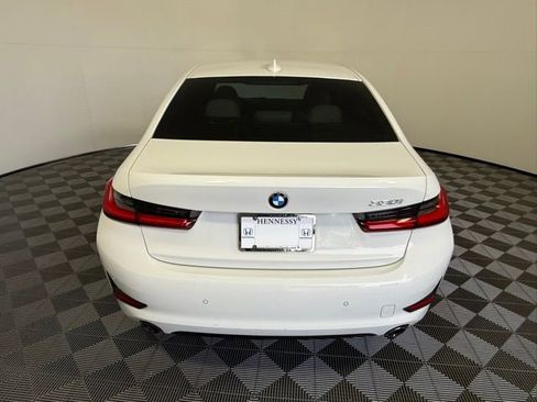 Used 2021 BMW 330i Sedan w/ Parking Assistance Package RWD image 4