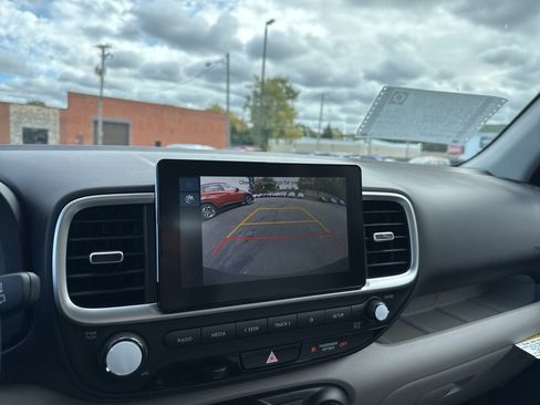 New 2026 Hyundai Venue SEL image 24