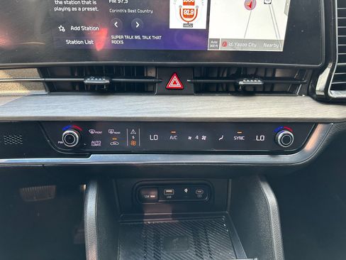 Used 2023 Kia Sportage X-Line w/ X-Line Premium Package image 16