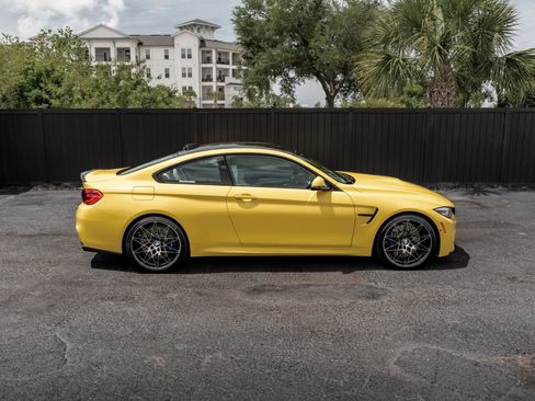 Used 2019 BMW M4 Coupe w/ Competition Package RWD image 76