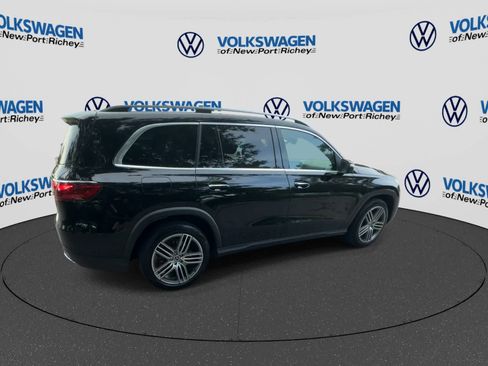 Used 2025 Mercedes-Benz GLS 450 4MATIC image 8