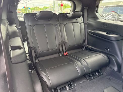 New 2026 Jeep Grand Cherokee L Limited AWD/4WD image 12