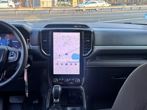 Used 2024 Ford Ranger XLT w/ Technology Package image 3