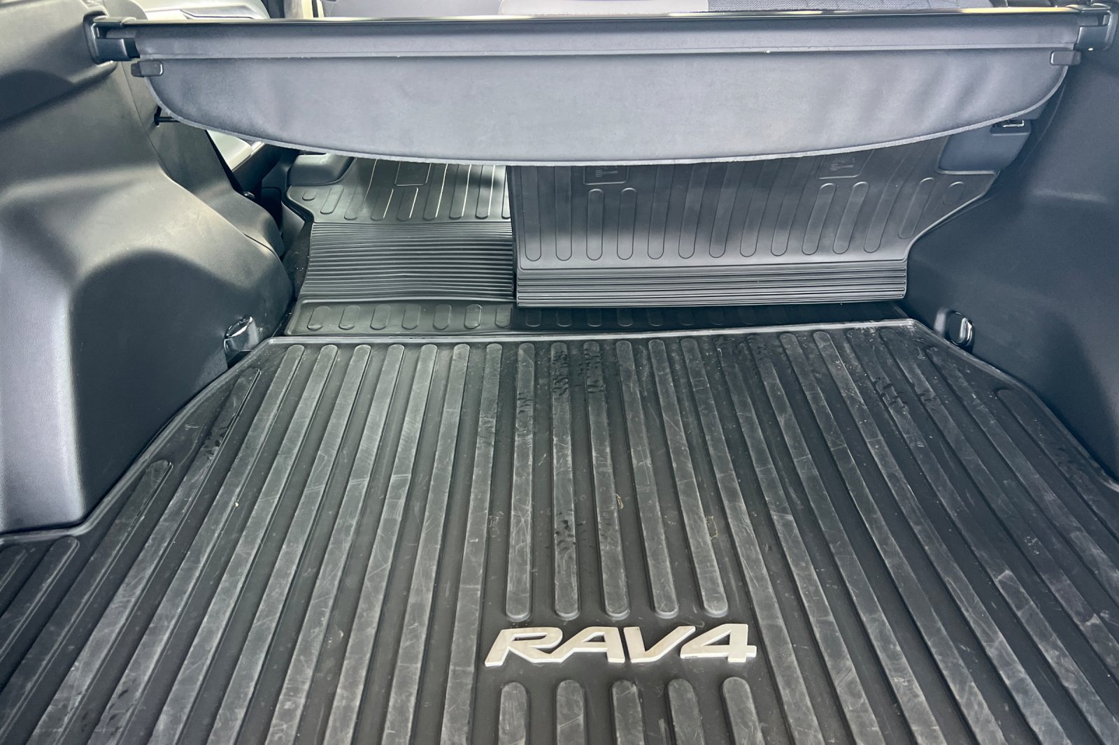 Certified 2025 Toyota RAV4 XLE w/ Convenience Package AWD/4WD image 12