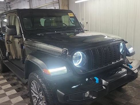 Used 2024 Jeep Wrangler High Altitude AWD/4WD image 1