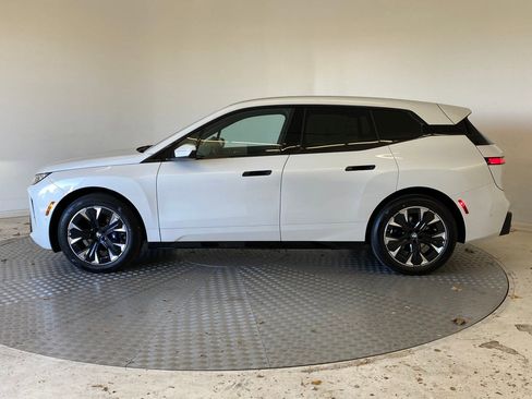 Used 2026 BMW iX xDrive60 w/ M Sport Package AWD/4WD image 2