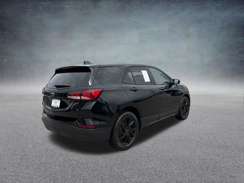 Used 2024 Chevrolet Equinox LS w/ LS Convenience Package image 6