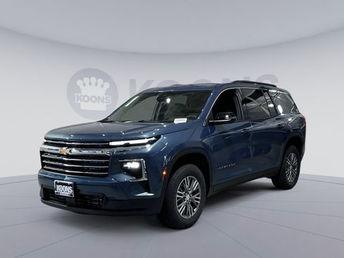 New 2026 Chevrolet Traverse LT w/ Driver Confidence Package image 1