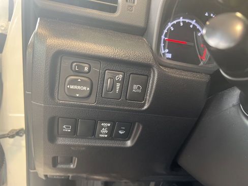 Used 2023 Toyota 4Runner TRD Off-Road Premium w/ Off Road Premium Plus Package image 9