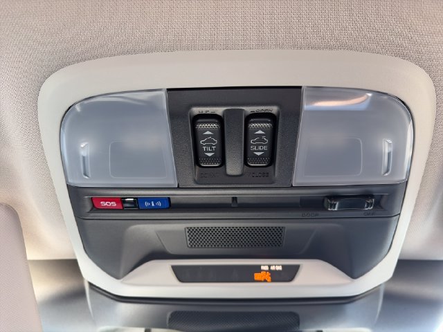Certified 2025 Subaru Crosstrek 2.5i Premium AWD/4WD image 18