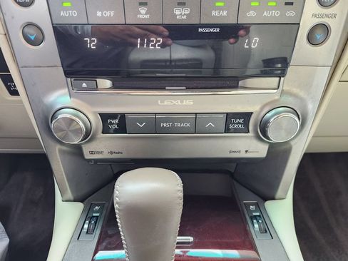 Used 2016 Lexus GX 460 w/ Premium Package AWD/4WD image 19