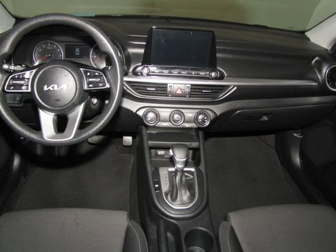 Used 2023 Kia Forte LXS w/ LXS Technology Package image 14