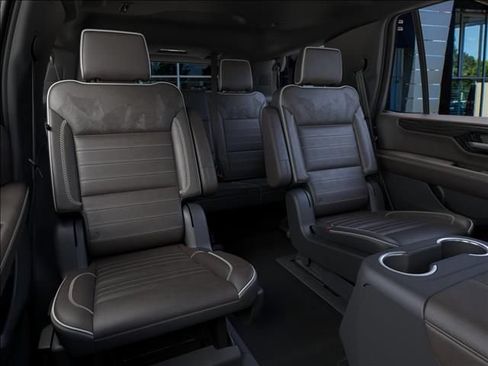 New 2026 GMC Yukon Denali Ultimate AWD/4WD image 17