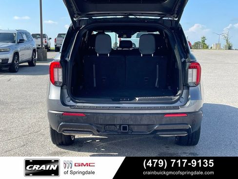 Used 2025 Ford Explorer ST-Line w/ Premium Package AWD/4WD image 7