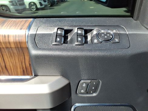 Used 2020 Ford F150 Lariat w/ Equipment Group 502A Luxury AWD/4WD image 11