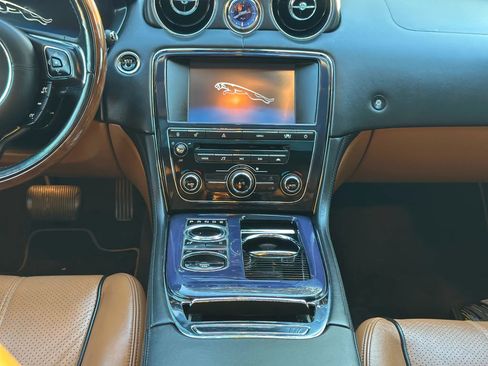 Used 2011 Jaguar XJ L Supercharged image 21