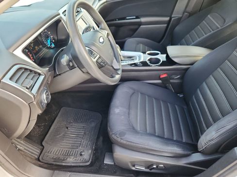 Used 2014 Ford Fusion SE image 8