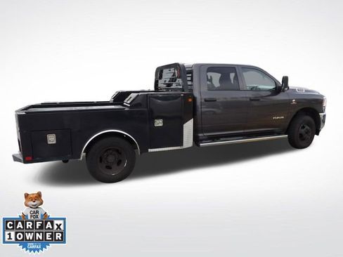 Used 2020 RAM 3500 Tradesman w/ Chrome Appearance Group AWD/4WD image 15