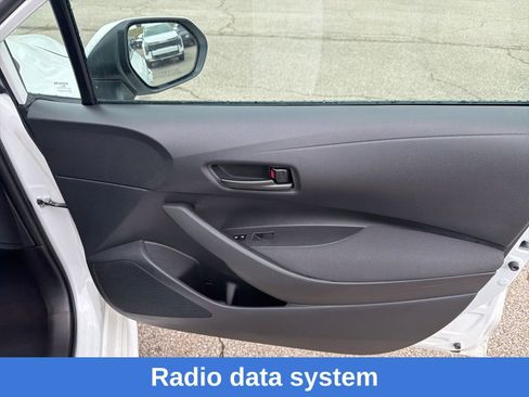 Used 2025 Toyota Corolla LE image 20