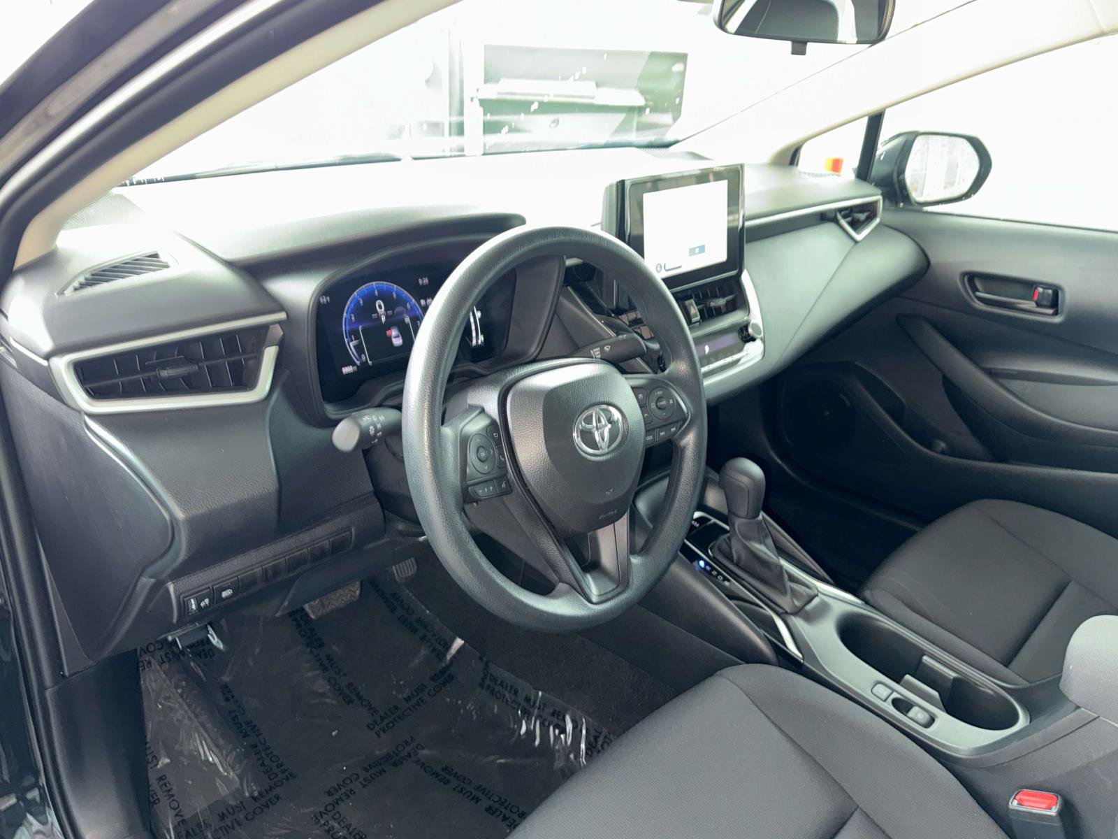Used 2026 Toyota Corolla LE FWD image 10