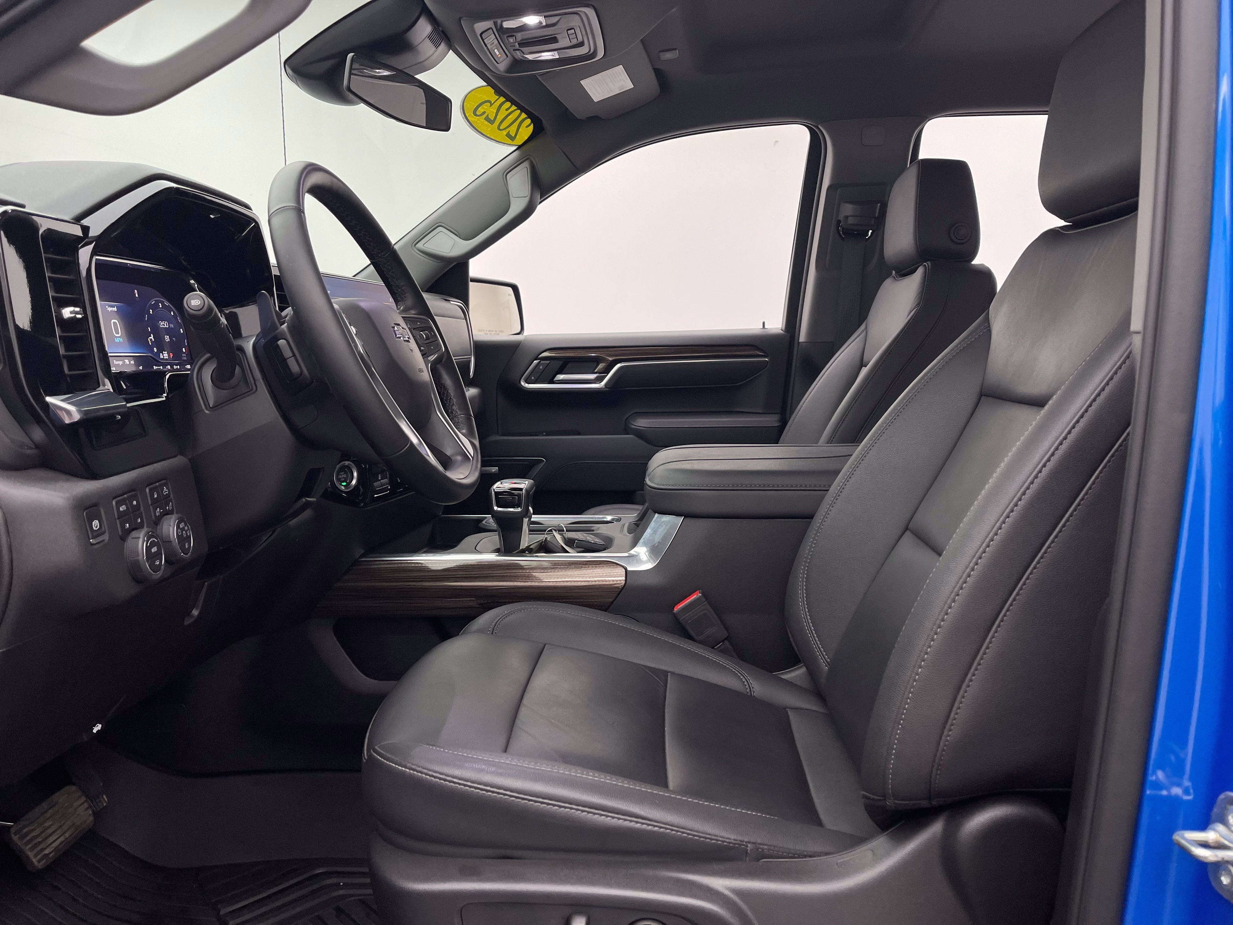 Used 2025 Chevrolet Silverado 1500 RST AWD/4WD image 16