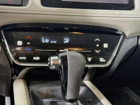Used 2018 Honda HR-V EX image 22