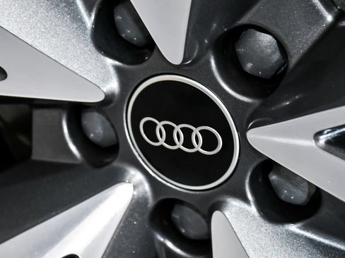 Used 2024 Audi SQ7 Prestige w/ Prestige Package AWD/4WD image 99