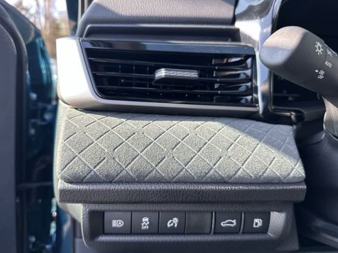 New 2026 Toyota Camry XLE AWD/4WD image 24