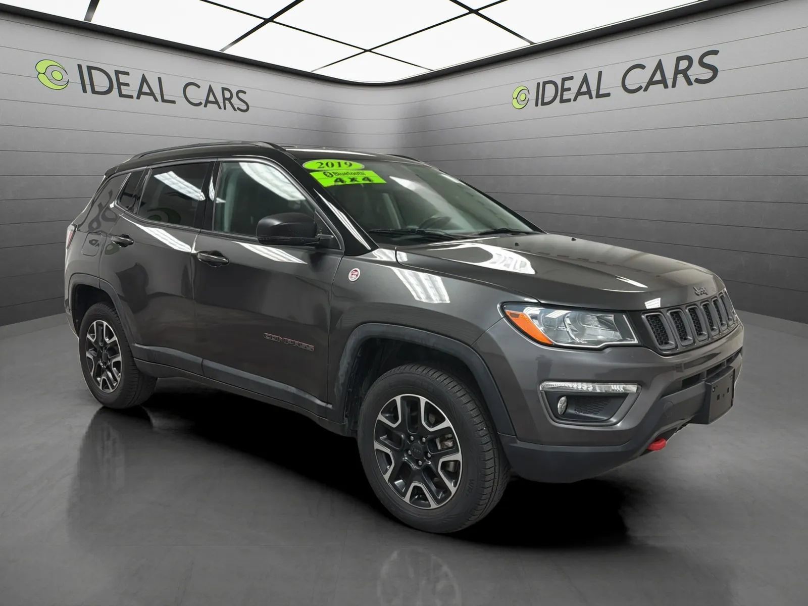 Used 2019 Jeep Compass Trailhawk AWD/4WD image 3